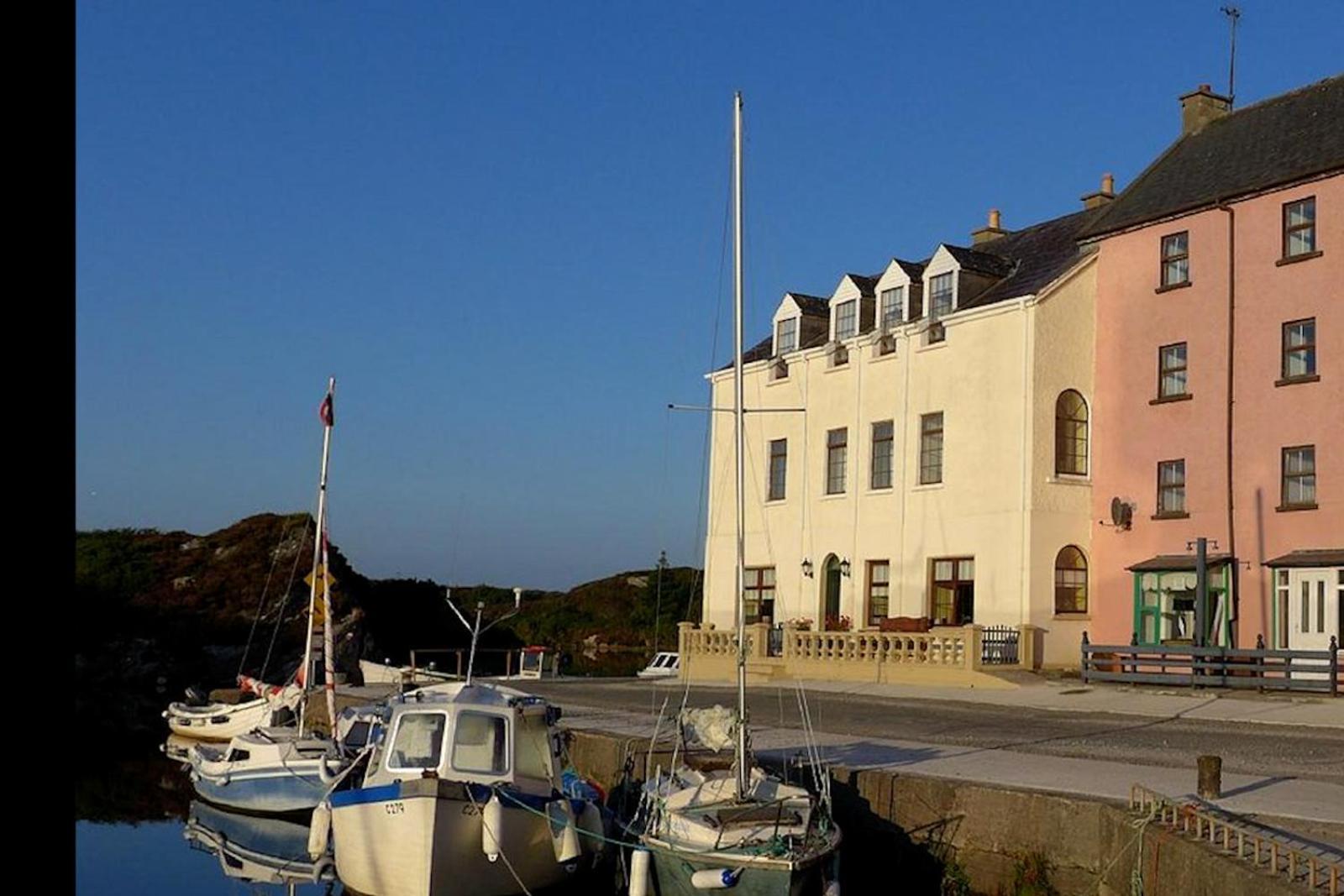 The Clady Hotel Bunbeg Bagian luar foto